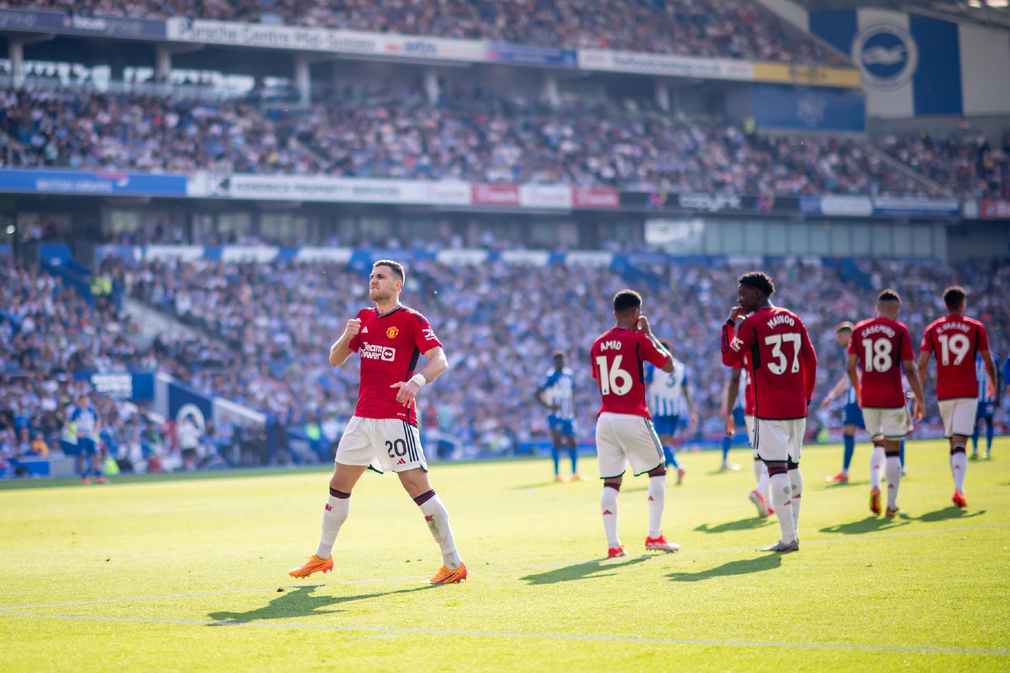 越的场上视 越的场上视